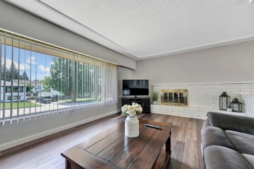 981 Grover Avenue, Coquitlam, BC 