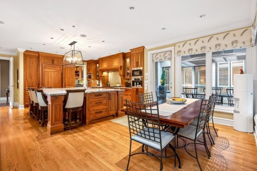 805 Rochester Avenue, Coquitlam, BC 