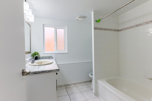 1743 49Th Avenue E, Vancouver, BC 