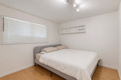 1743 49Th Avenue E, Vancouver, BC 