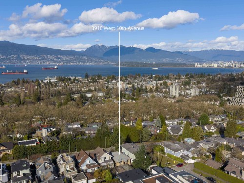 3910 10Th Avenue W, Vancouver, BC 