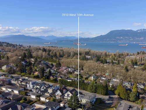 3910 10Th Avenue W, Vancouver, BC 
