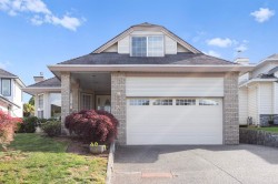 19658 Cedar Lane Pitt Meadows, BC V3Y 2E4