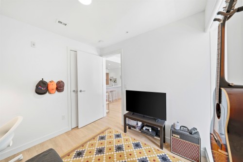 209-9888 University Crescent, Burnaby, BC 
