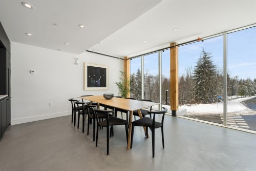 209-9888 University Crescent, Burnaby, BC 