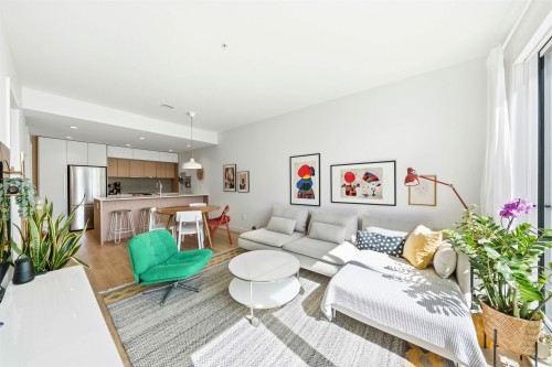 209-9888 University Crescent, Burnaby, BC 