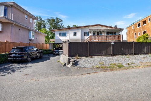 6890 Hycrest Drive, Burnaby, BC 