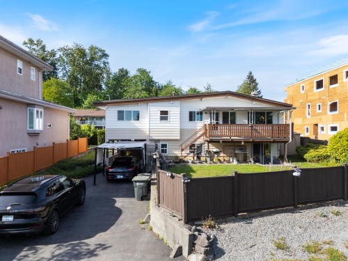 6890 Hycrest Drive, Burnaby, BC 