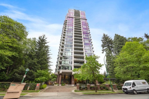 2807-7088 18th Avenue  Burnaby, BC V3N 0A2