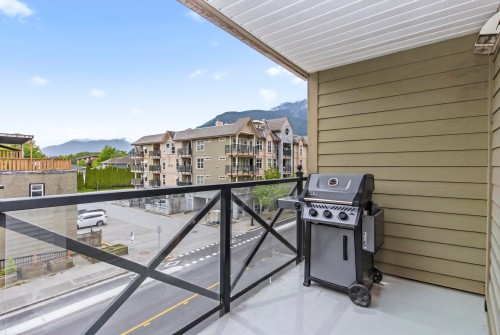 203-38003 Second Avenue, Squamish, BC 