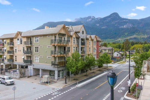 203-38003 Second Avenue, Squamish, BC 