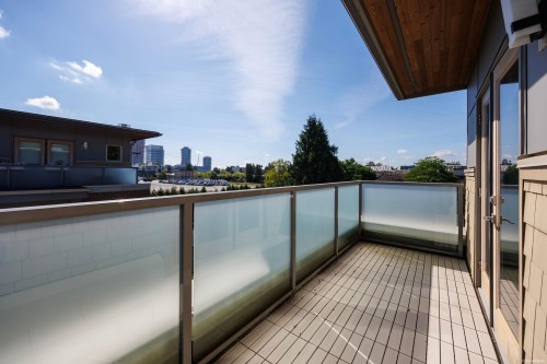 5552 Oak Street, Vancouver, BC 