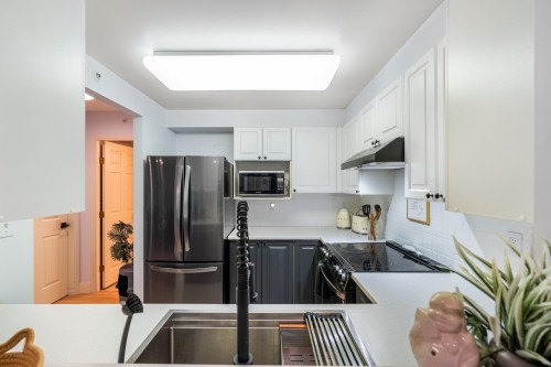 408-3070 Guildford Way, Coquitlam, BC 
