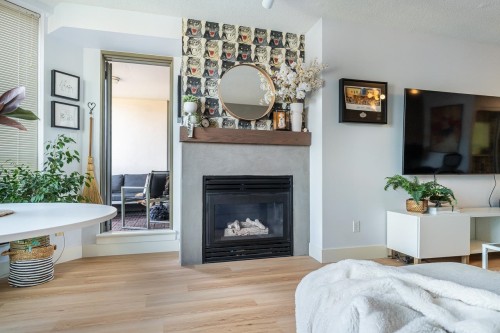 408-3070 Guildford Way, Coquitlam, BC 