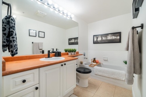 408-3070 Guildford Way, Coquitlam, BC 
