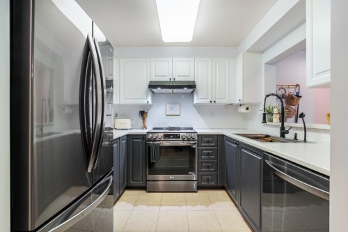 408-3070 Guildford Way, Coquitlam, BC 