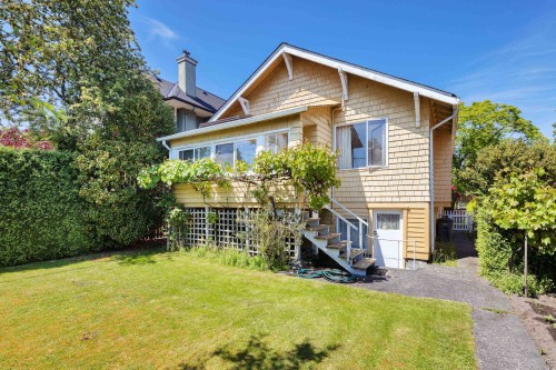 3136 11Th Avenue W, Vancouver, BC 