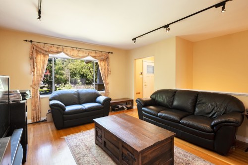 3136 11Th Avenue W, Vancouver, BC 