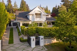 360 Windsor Road E North Vancouver, BC V7N 1K1
