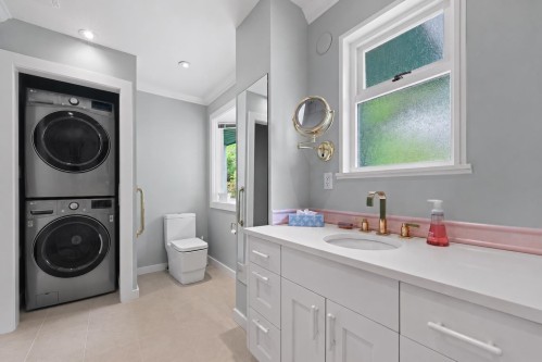 2660 Queens Avenue, West Vancouver, BC 