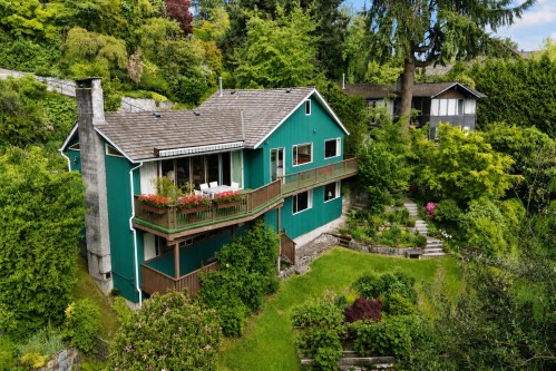 2660 Queens Avenue, West Vancouver, BC 