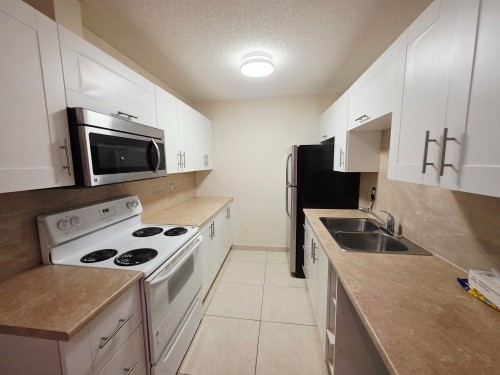 208-7200 Lindsay Road, Richmond, BC 