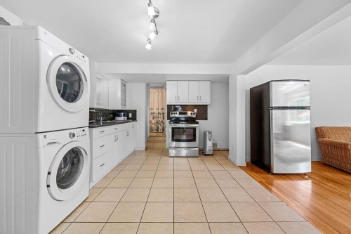 535 Holdom Avenue, Burnaby, BC 