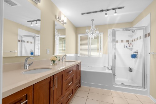 3303 Chartwell Green, Coquitlam, BC 