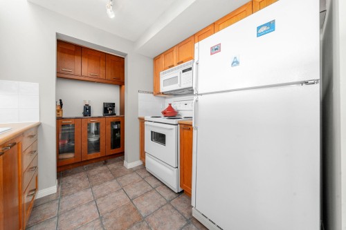 207-669 7Th Avenue W, Vancouver, BC 
