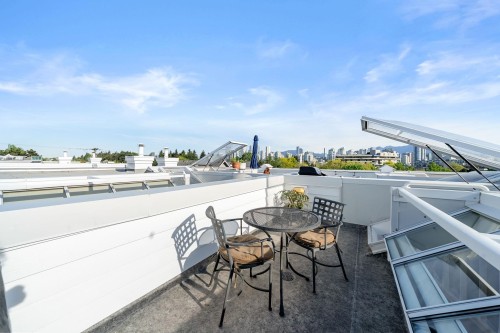 207-669 7Th Avenue W, Vancouver, BC 