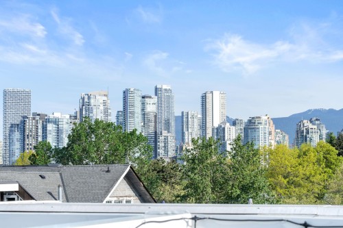 207-669 7Th Avenue W, Vancouver, BC 