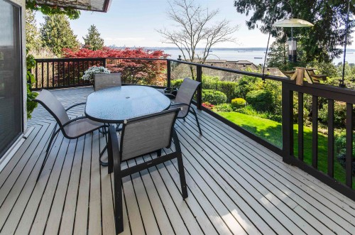 2440 Queens Avenue, West Vancouver, BC 
