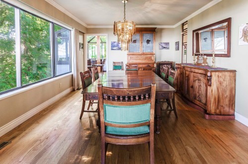 2440 Queens Avenue, West Vancouver, BC 