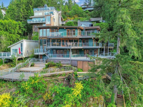 2136 Lockehaven Road, North Vancouver, BC 