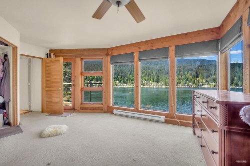 2136 Lockehaven Road, North Vancouver, BC 