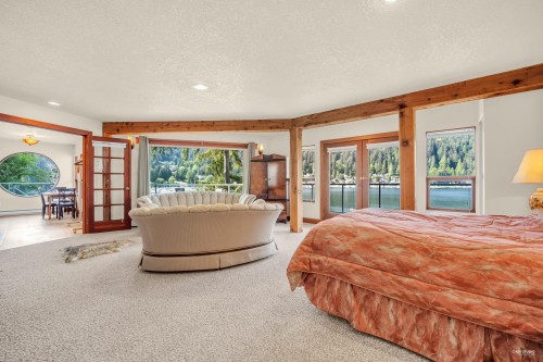 2136 Lockehaven Road, North Vancouver, BC 