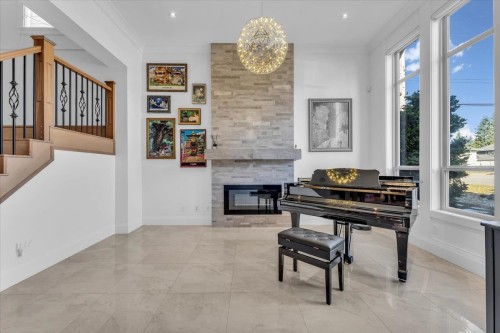 2268 Latimer Avenue, Coquitlam, BC 