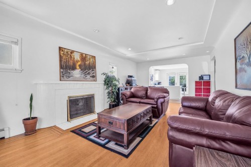 1036 Nootka Street, Vancouver, BC 