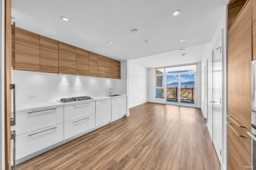 703-7303 Noble Lane, Burnaby, BC 