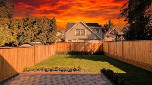 2373 7Th Avenue W, Vancouver, BC 