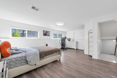 8025 Borden Street, Vancouver, BC 