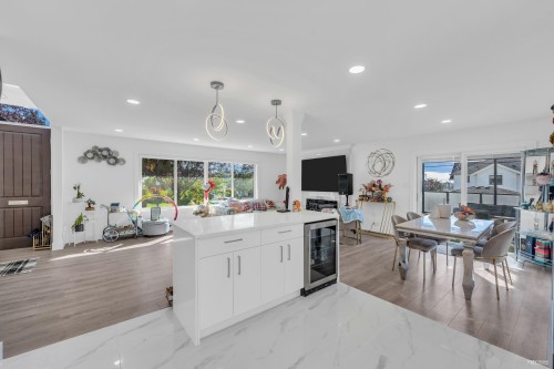 8025 Borden Street, Vancouver, BC 