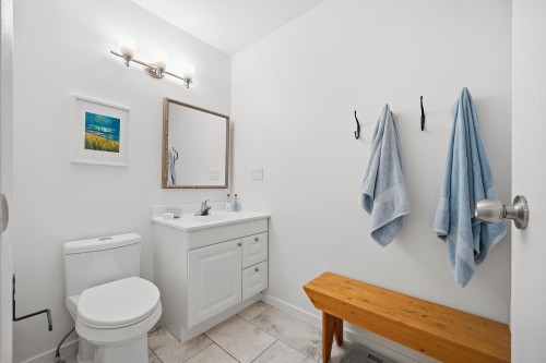 1309 Mahon Avenue, North Vancouver, BC 