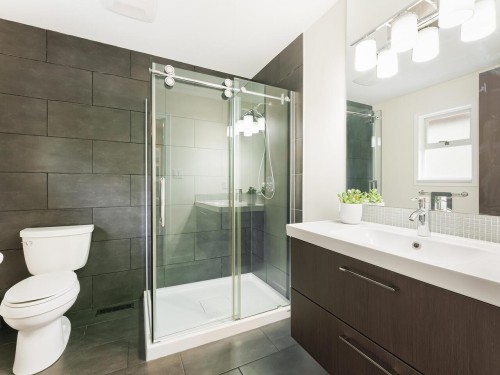 4426 Marine Drive, West Vancouver, BC 