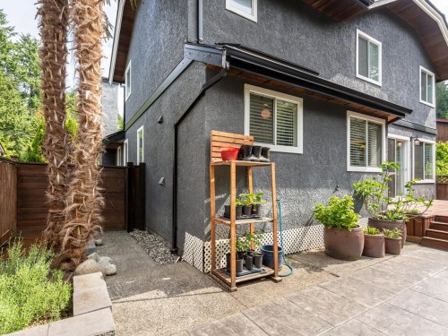 4426 Marine Drive, West Vancouver, BC 