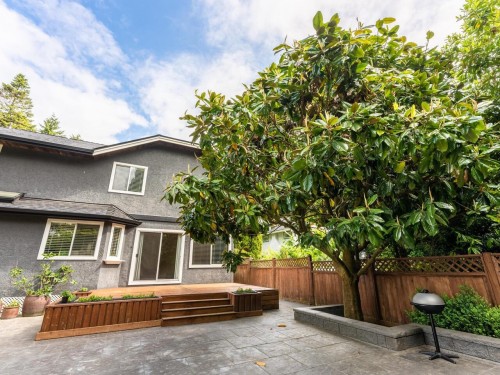 4426 Marine Drive, West Vancouver, BC 