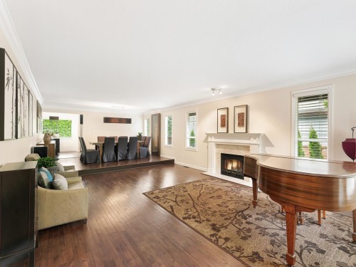 4426 Marine Drive, West Vancouver, BC 