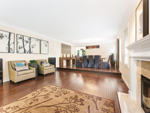 4426 Marine Drive, West Vancouver, BC 