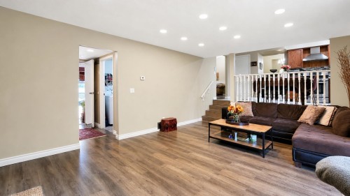 2961 Walton Avenue, Coquitlam, BC 