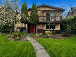 1564 Hope Road  North Vancouver, BC V7P 1W9